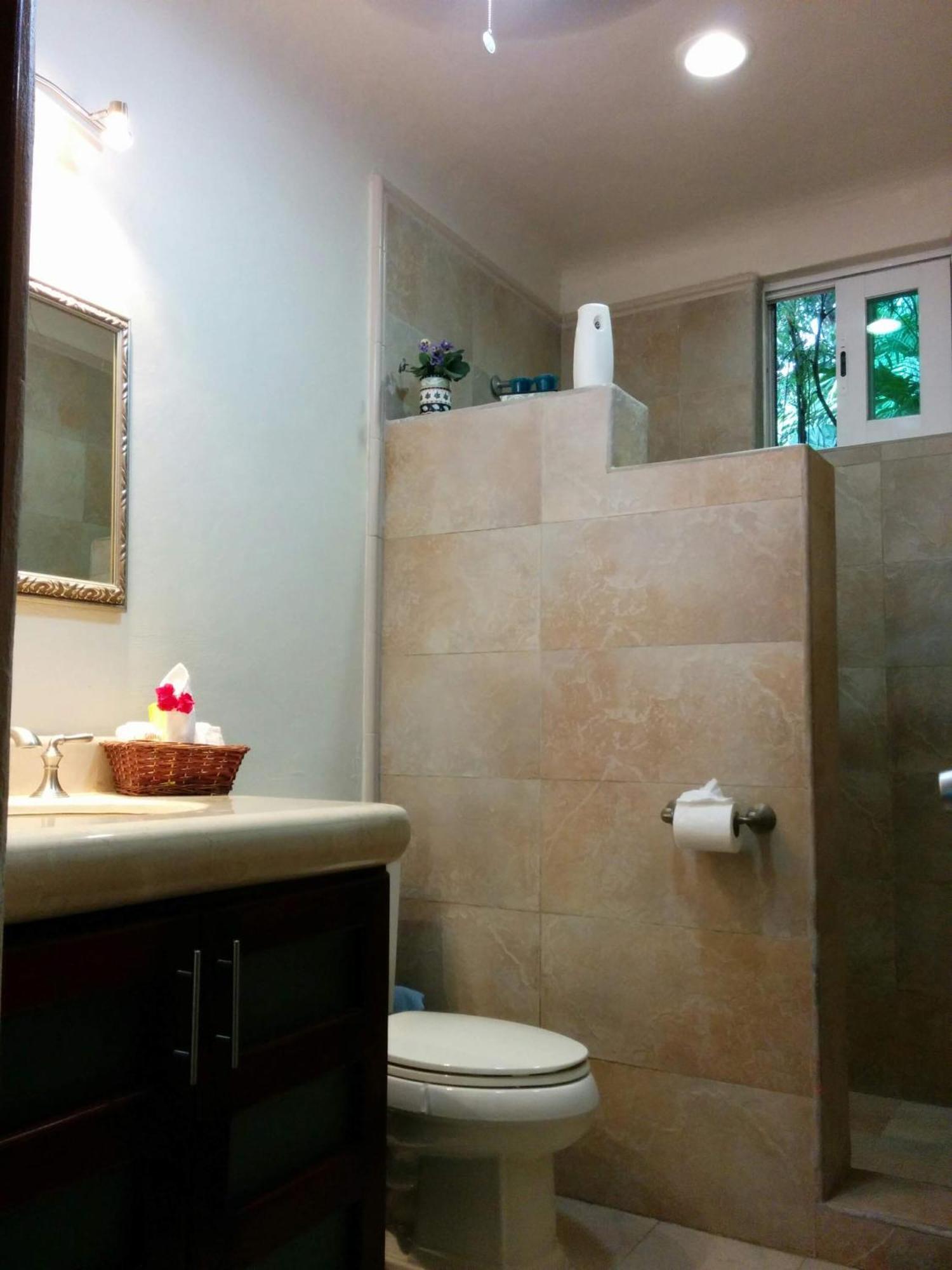 Casa Beard, Spacious Guest House With High Speed Wifi & Pool. Playa del Carmen Esterno foto